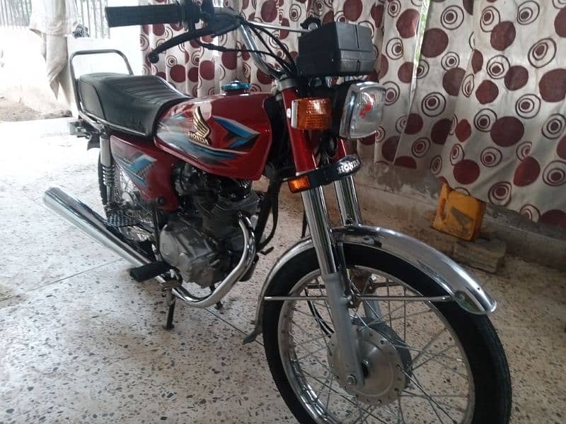 Honda cg 125  special number 6464 6