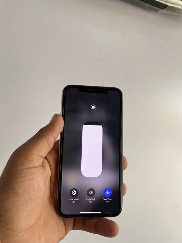 I phone 11 pro 64gb non pta 2