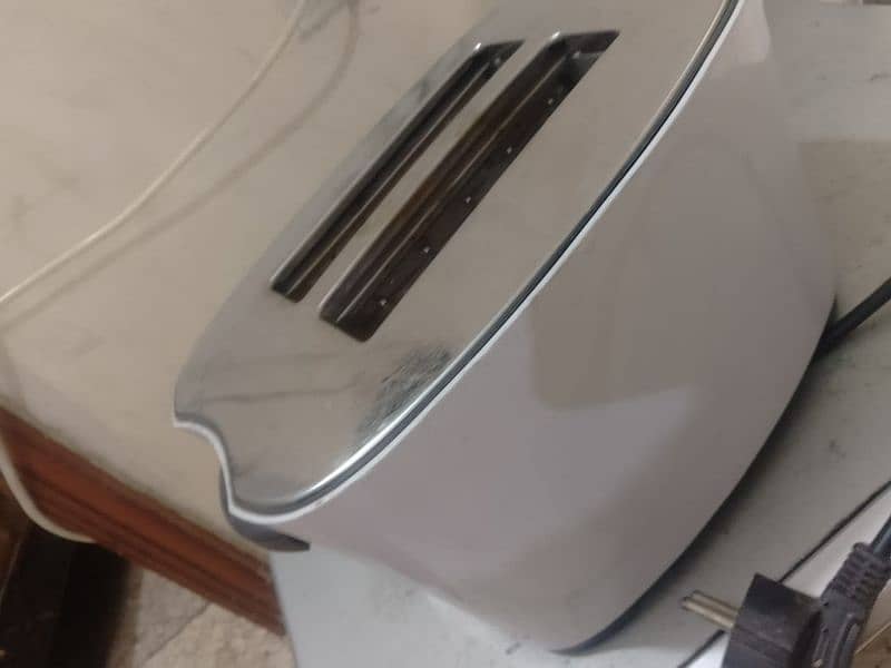 Dawlance Microwave and Toaster for sale 2