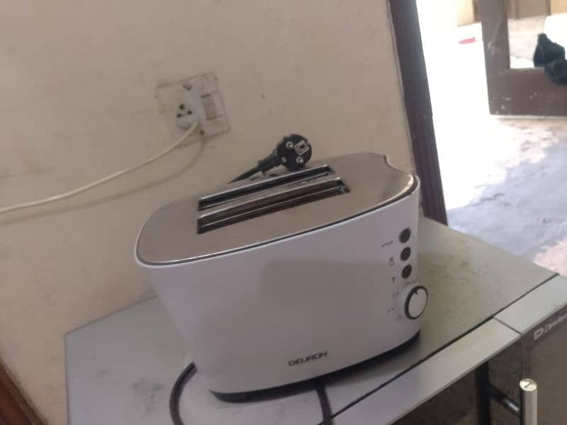 Dawlance Microwave and Toaster for sale 3