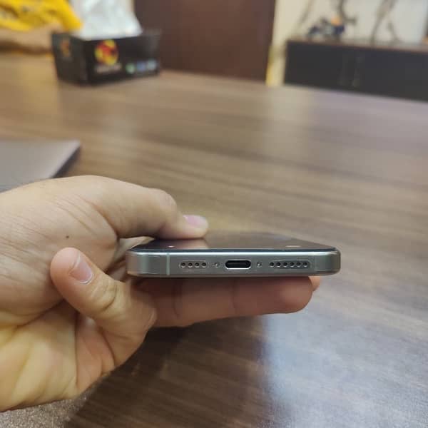 iPhone 15 Pro Max 256 10/10 PTA Approved 2