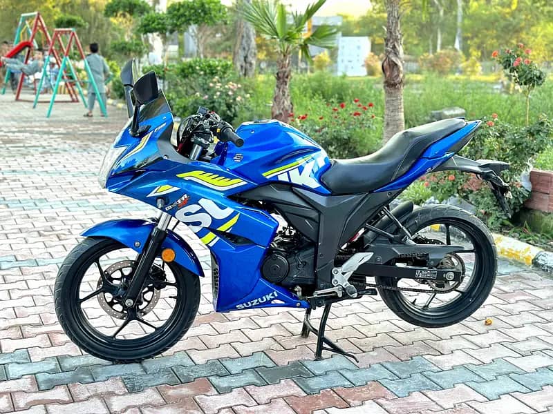 Suzuki Gixxer 10/10 lush condition 0