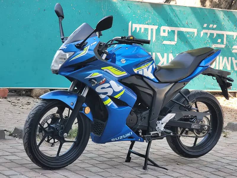 Suzuki Gixxer 10/10 lush condition 1