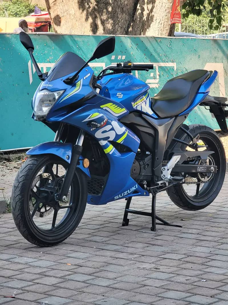 Suzuki Gixxer 10/10 lush condition 2