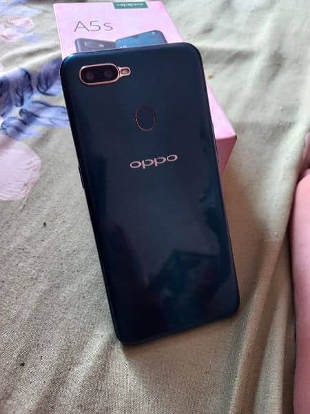 oppo A5s 4/64 complete samn good condtion 7