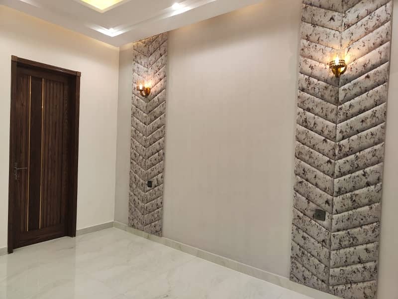 Brand New 1688 Square Feet House Available In Johar Town Phase 2 - Block L For sale 10