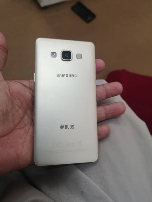 Samsung A5 2015 0