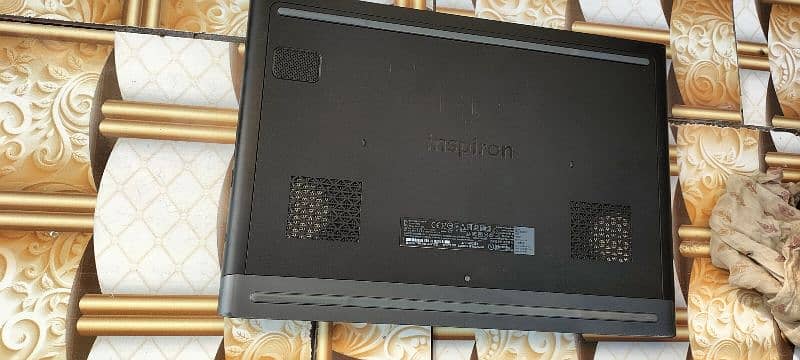 Dell Inspiron 7076 Gaming Laptop 10