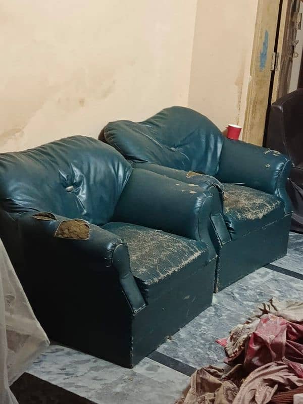 1 seater sofa 1