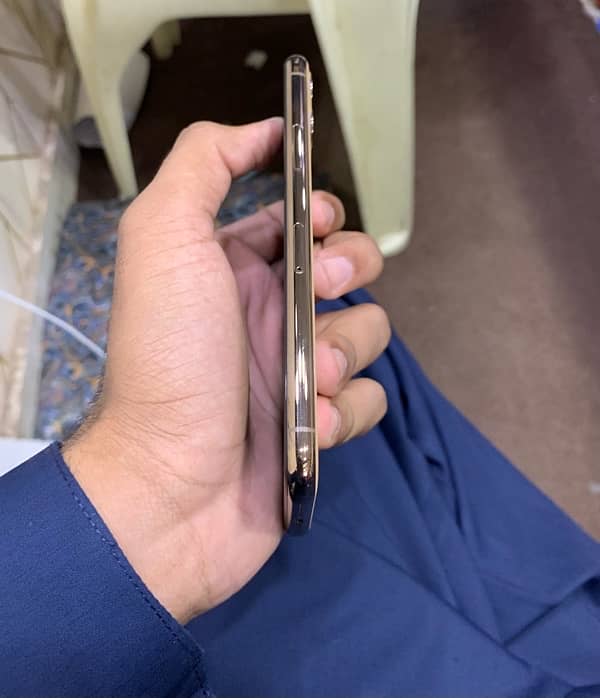 iphone 11 pro dual pta 100% 4