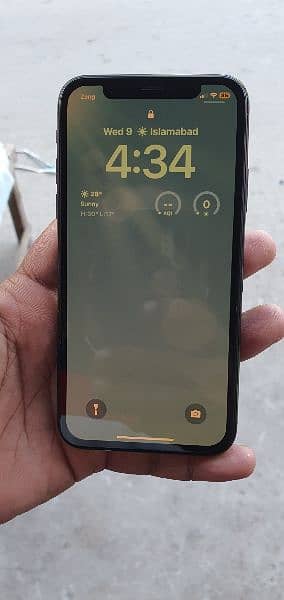 iphone x ( pta offichal aproved) urjnet sell 5