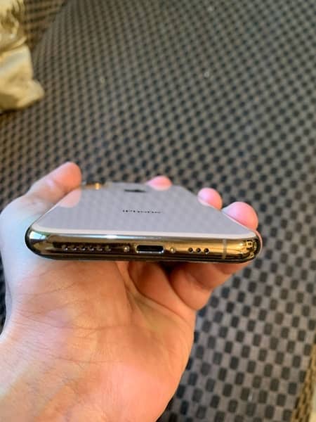 Iphone xs Non PTA 8