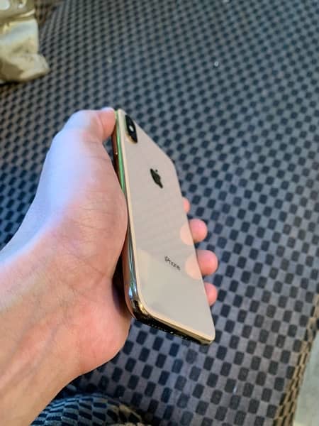 Iphone xs Non PTA 9