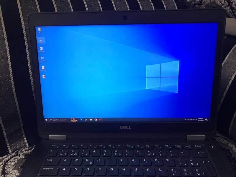 Dell Latitude E5470 | i5 | 6th Generation 1