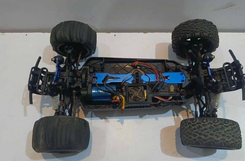 bsd 1/10 brushless 3s car 2