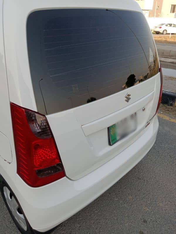 Suzuki Wagon R 2018 1