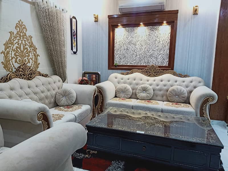 5 Marla Upper portion full furnished for rent jinnah block bahria Town Lahore 2