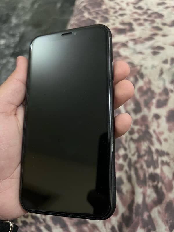 Iphone XR 128Gb 4