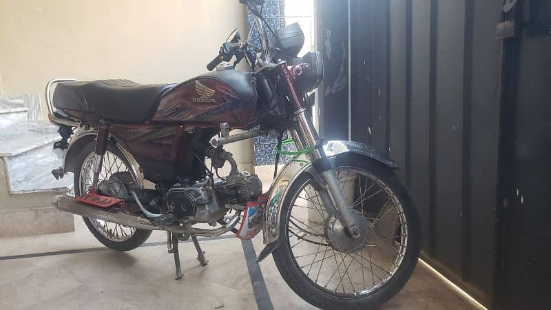 Urgent Sale for Honda CD 70 4