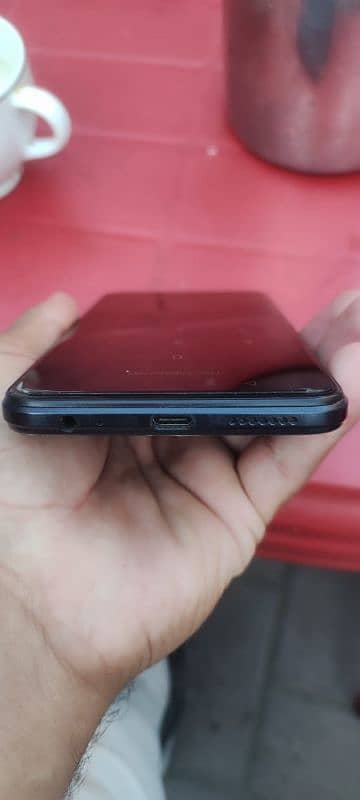 infinix hot 12 6+128 . urgently sale use like 1