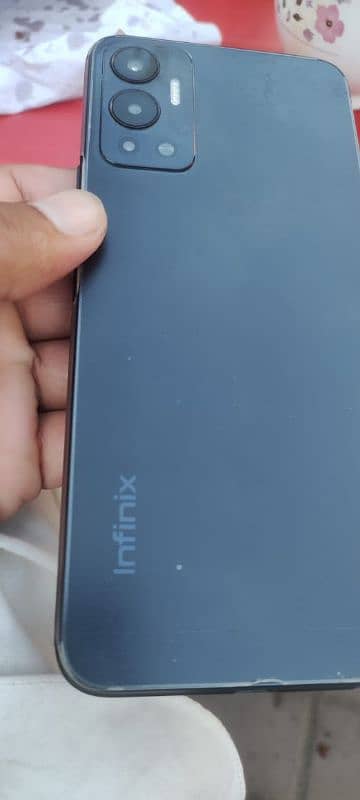 infinix hot 12 6+128 . urgently sale use like 3