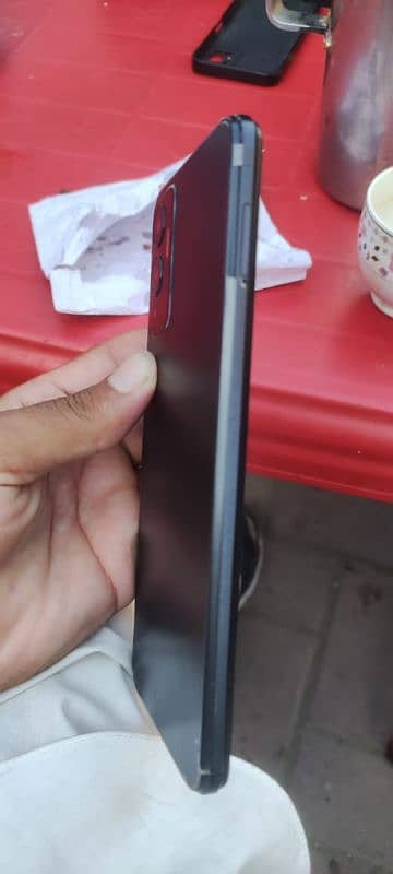 infinix hot 12 6+128 . urgently sale use like 5