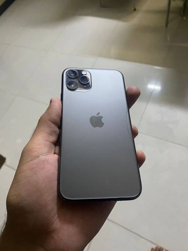 iphone 11pro 64gb pta approved 0