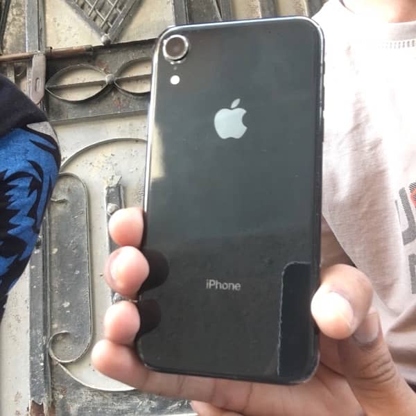 iphone xr 64 gb non pta good condition 1