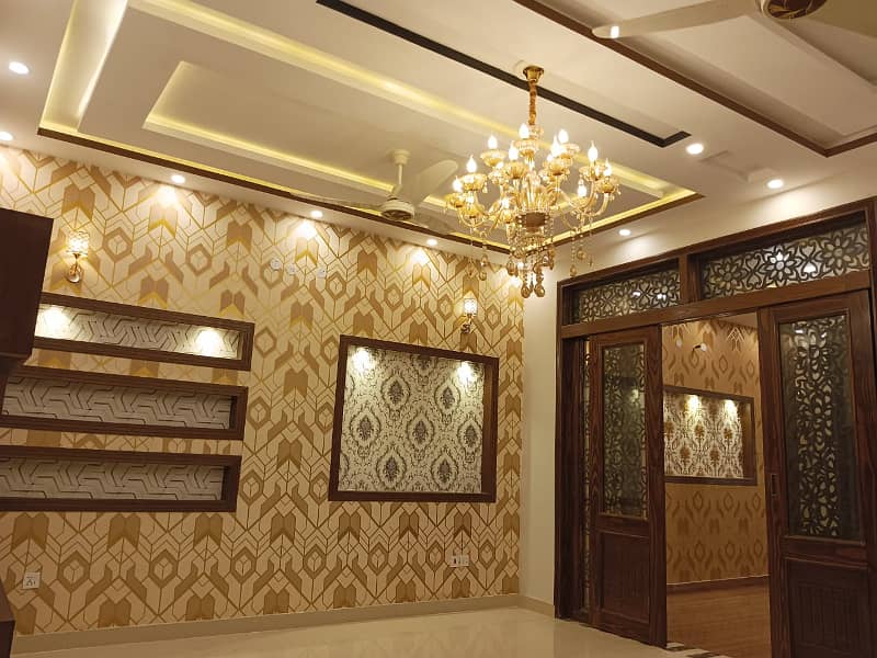 10 Marla Like Brand New Luxury House For Rent In Bahria Town Lahore. 4