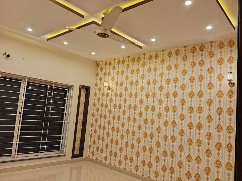 10 Marla Like Brand New Luxury House For Rent In Bahria Town Lahore. 22