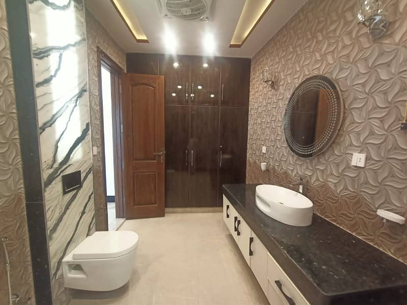 1 Kanal Like Brand New Luxury House Available For Rent In Bahria Town Lahore. 11