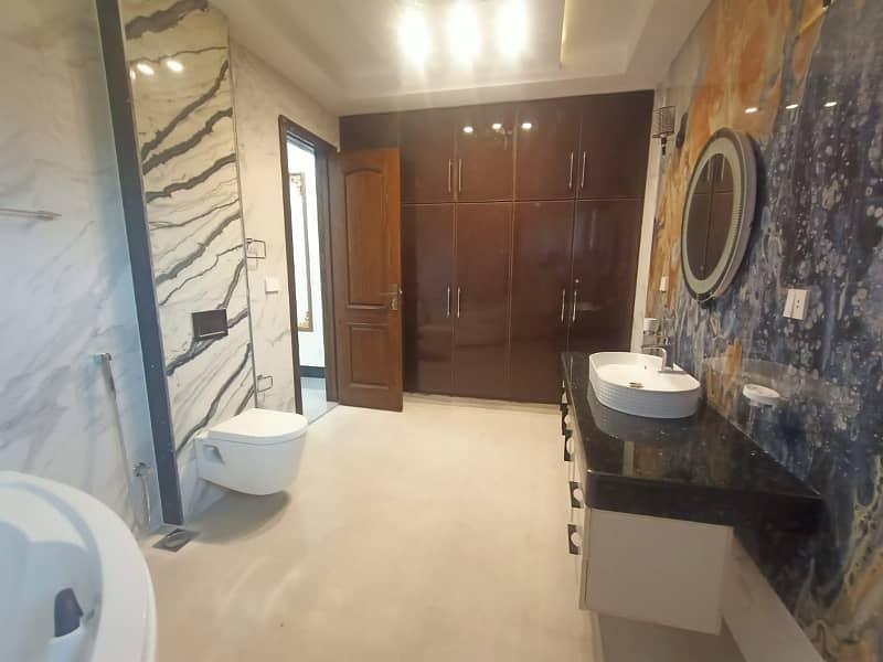 1 Kanal Like Brand New Luxury House Available For Rent In Bahria Town Lahore. 17