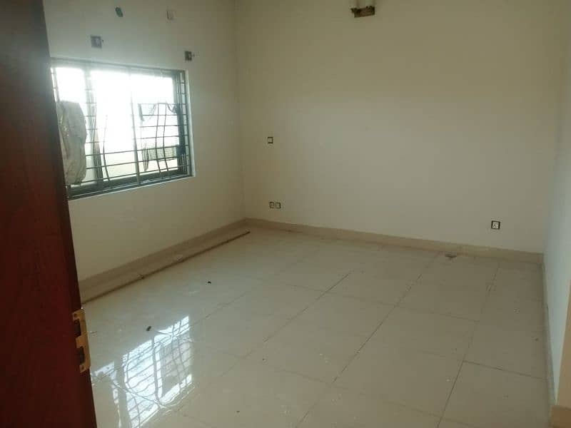 1knal upper portion avlebal far rent 4