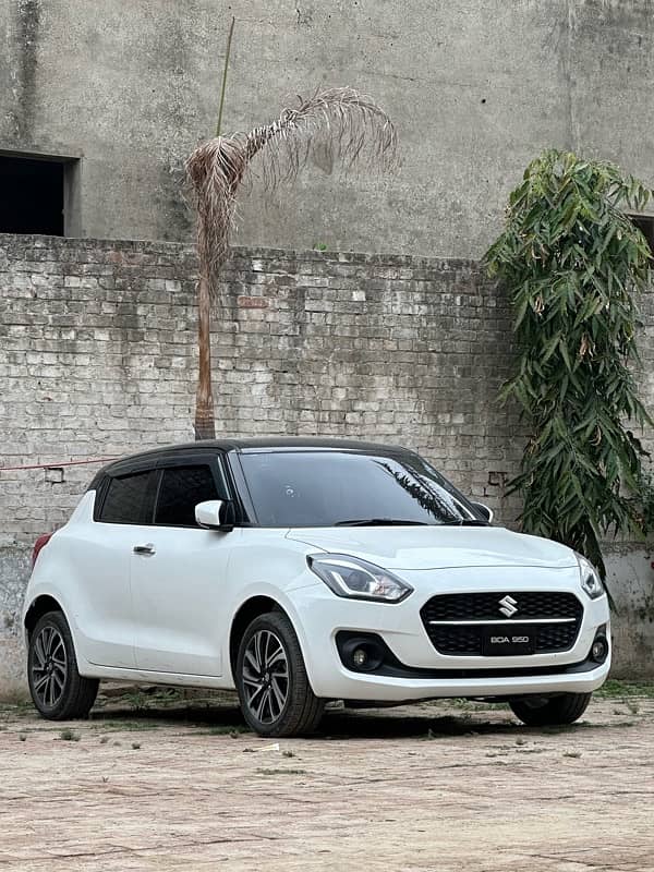 Suzuki Swift GLX CVT 2023 10