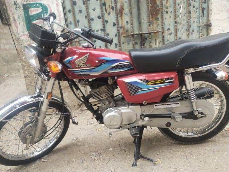 Honda 125 okay condition no repair no open seld bike hy 5