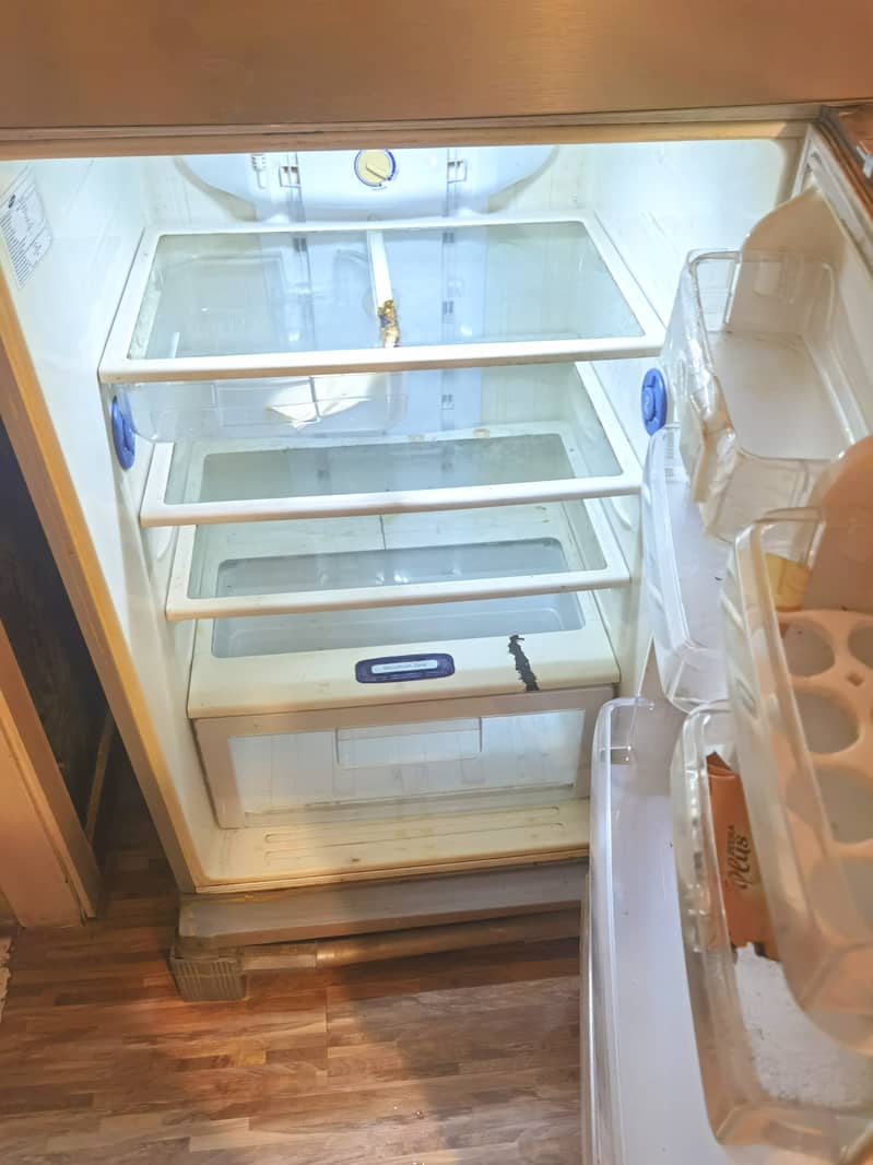 Samsung Auto defrost fridge 2