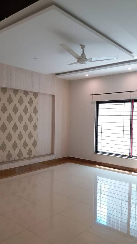 01 Kanal Like Brand New Bungalow Upper Portion for rent in DHA Phase-5, Near to park 23