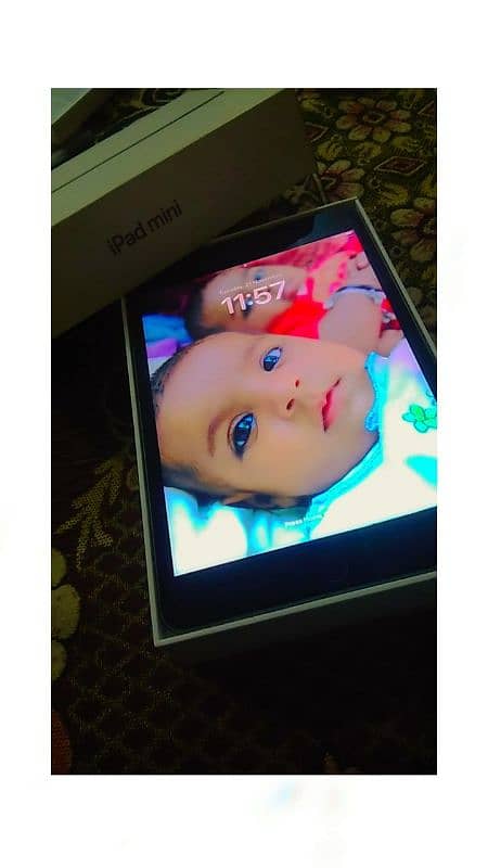 I PAD MINI 5 (256)GB 3