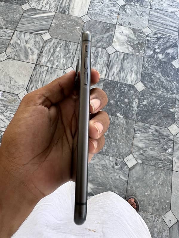 iPhone 11 128Gb non pta 3