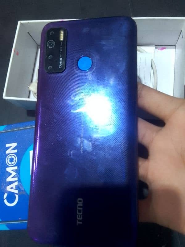 Camon 15 Ram4/64 box with chargr 1