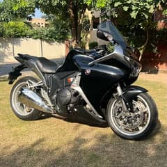 HONDA VFR 1200 (2012) MODEL