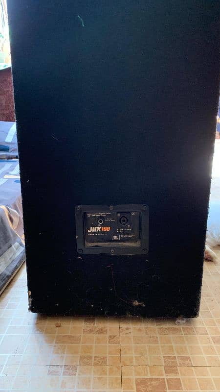 DJ Professional Speakers (JBL) 2