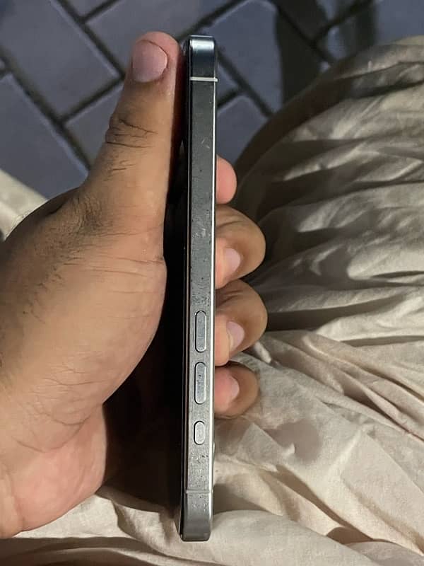 iPhone 15 pro 512gb Jv 4