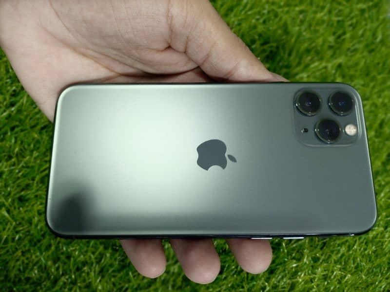 IPHONE 11 PRO FACTORY UNLOCK 2