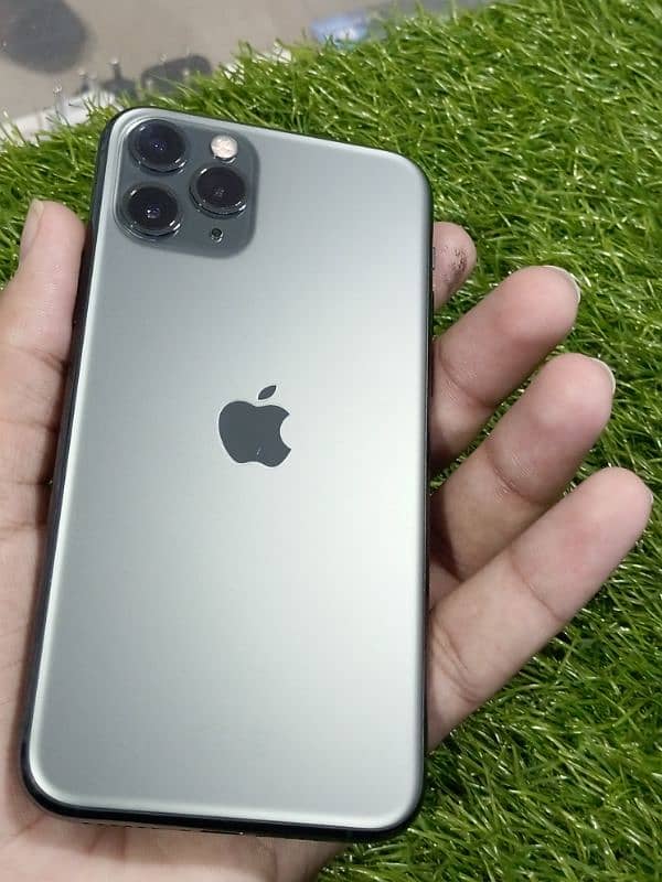 IPHONE 11 PRO FACTORY UNLOCK 8