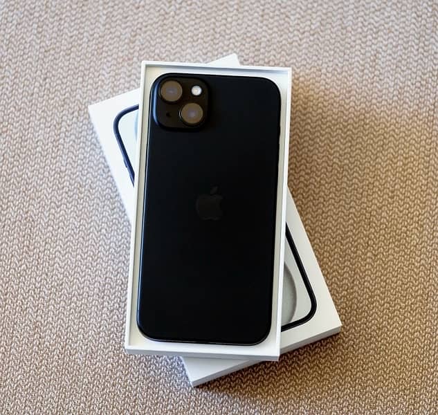 Iphone 15Plus JV   plzz contact on whatsapp only 1