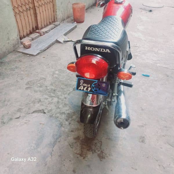 Honda 125 6