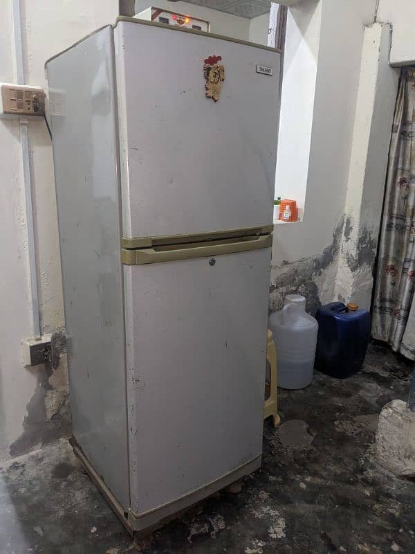 Orient Fridge 11 Cubic 10/10 working 0