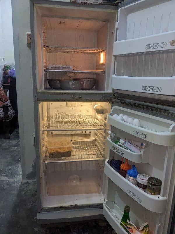 Orient Fridge 11 Cubic 10/10 working 2