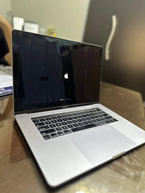 Apple MacBook Pro 2019 Core i9 0